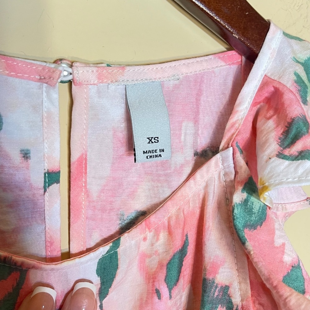 Pink Floral Ruffle Top - Picture 4 of 7